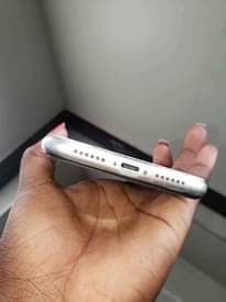 A picture of Iphone 11 plain