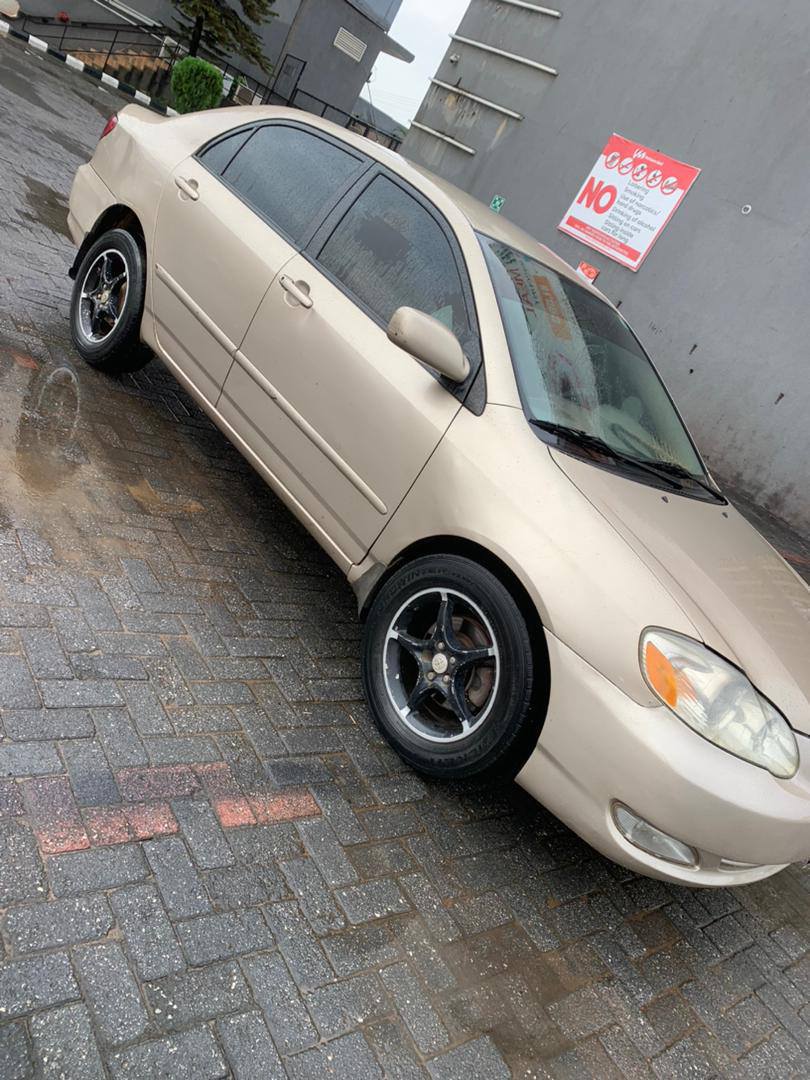 A picture of Toyota Camry 07