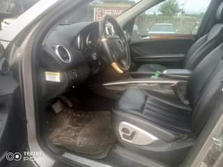 A picture of OWNER NEEDS CASH PURELY BUY AND DRIVE 4 350M SLIGHTLY