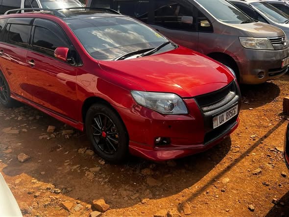 A picture of TOYOTA FIELDER