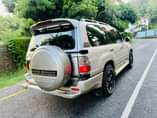 A picture of TOYOTA LANDCRUSER