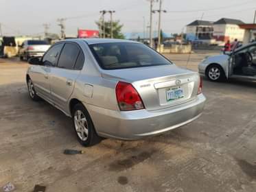 A picture of Hyundai Elantra 2005 model Ac chilling Sound Engine and gear