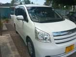 A picture of Toyota noa new