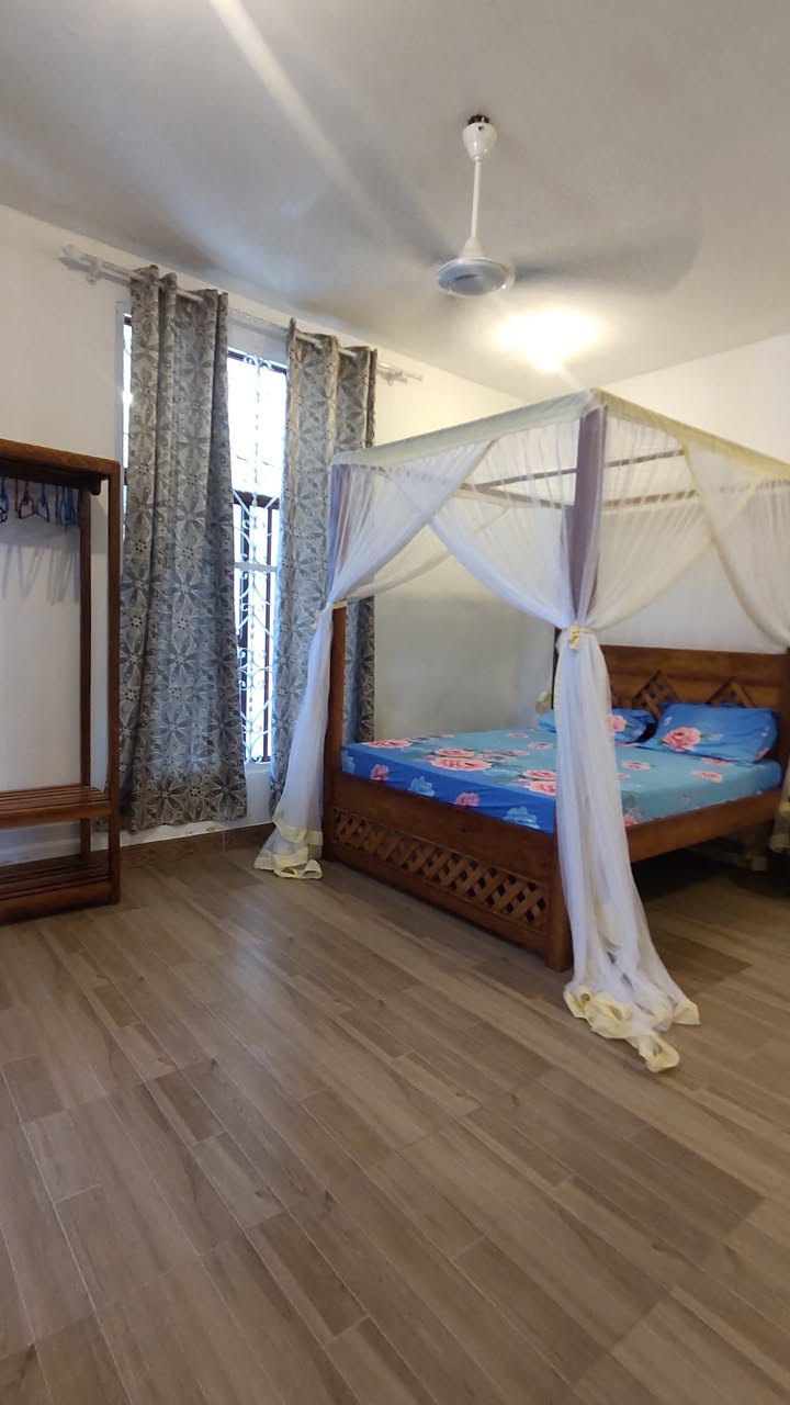 A picture of 1 bed 1 bath Apartment condo