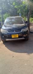 A picture of Gari aina ya mistubish bei mil 17