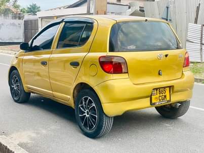 A picture of VITZ OLDMODEL