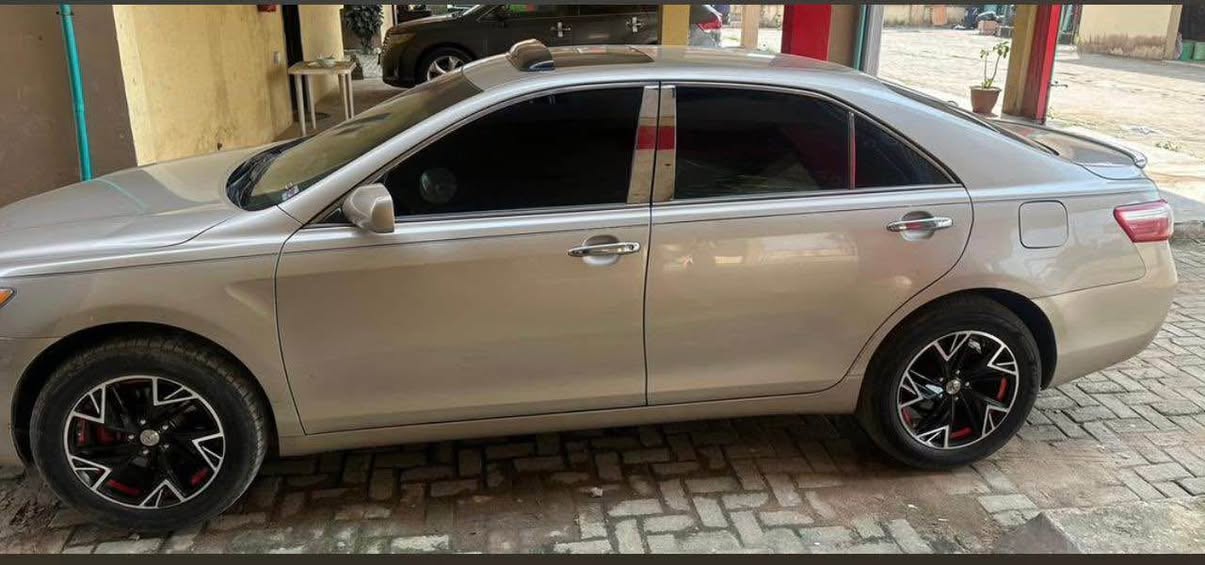 A picture of Neatly used 09 Toyota Camry