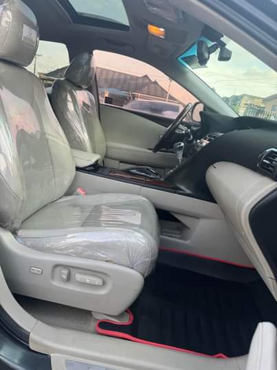 A picture of Lexus Rx350 2010