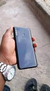 A picture of Nauza infinix hot 8 plain nataka 130 nicheki inbox