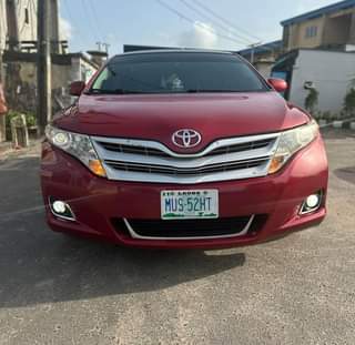 A picture of Venza XLE
