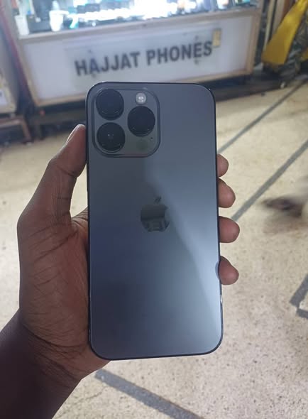 A picture of Iphone 14 pro max 256gb wifi only