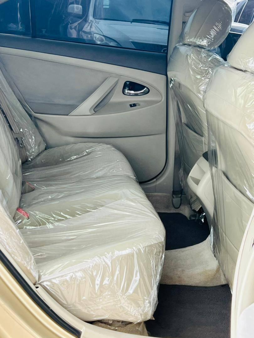 A picture of Camry 2010