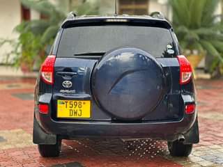 A picture of Toyota Rav4 price 25M