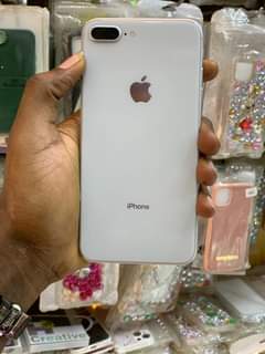 A picture of IPhone 8 Plus gb 64 clear