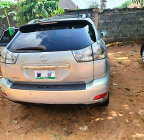 A picture of Very clean and sound Lexus Rx330 is available for sale