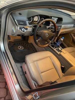 A picture of MERCEDES E350