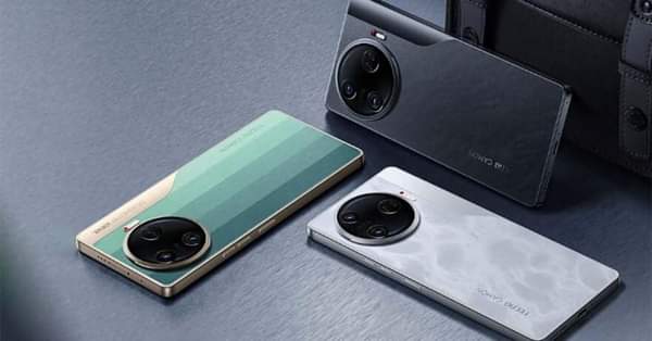 A picture of Tecno Camon 30 512GB Rom 16 GB RAM Watsapp call