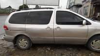 A picture of 2002 Sienna