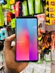A picture of LG V30 128gb 6gb ram