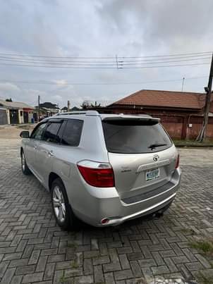 A picture of Nigeria used 2010 Toyota Highlander