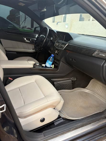 A picture of 2010 Mercedes Benz E Class