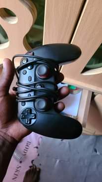 A picture of Wired pads both at 35k all work on ps3 or