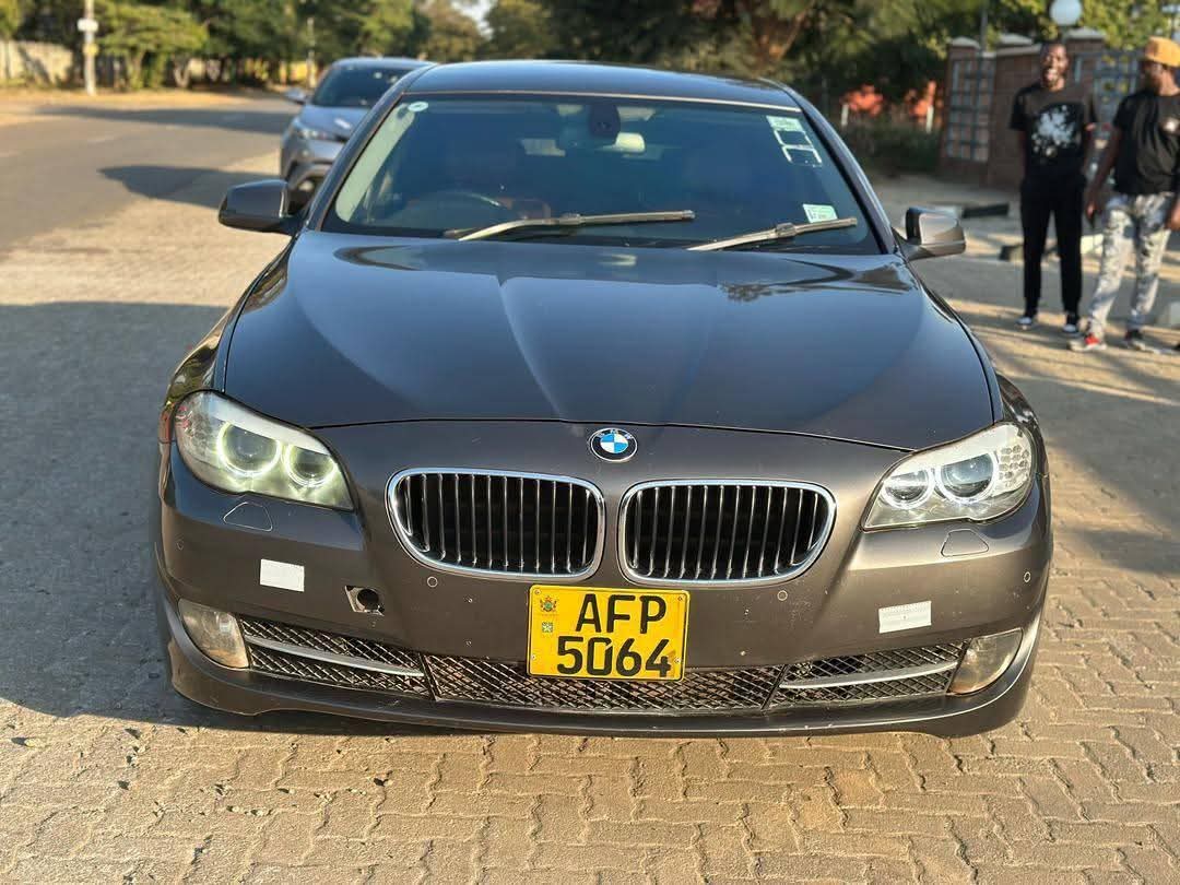 classifieds/cars bmw