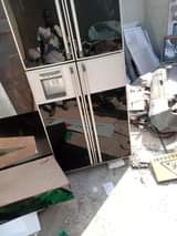 A picture of Hitachi fridge double door inapoza tu haigandshi inauzwa Kama ilivo
