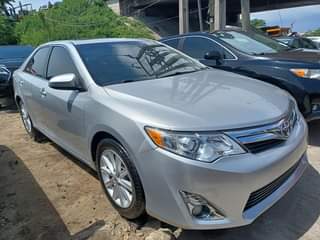 A picture of Toyota Camry XLE 2013