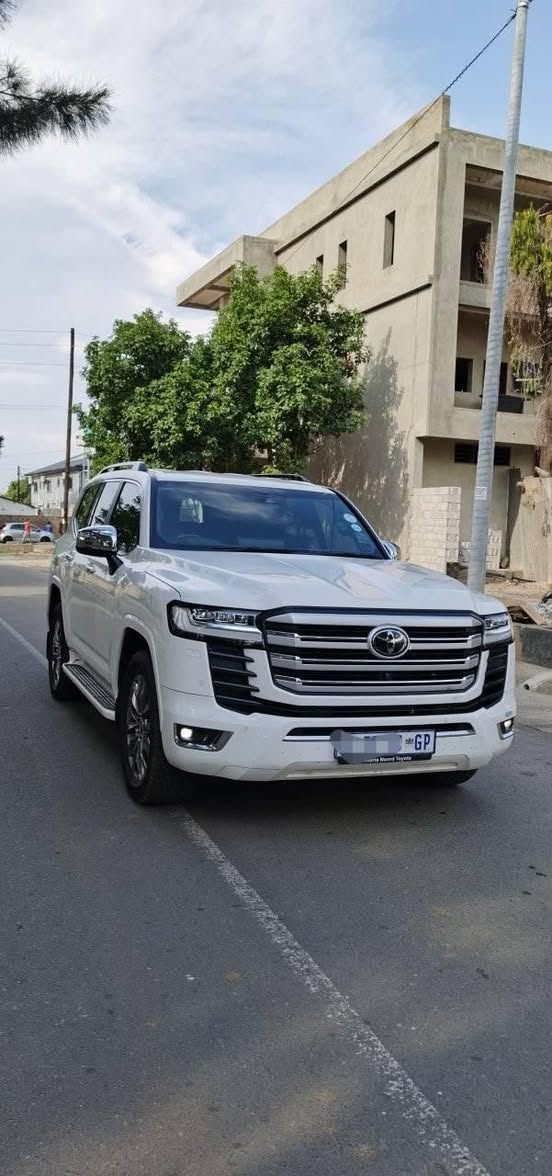 used toyota fortuner