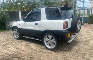 A picture of RAV 4