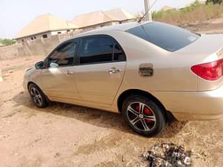 A picture of TOYOTA COROLLA