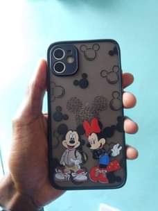 A picture of Iphone 11 PLAIN
