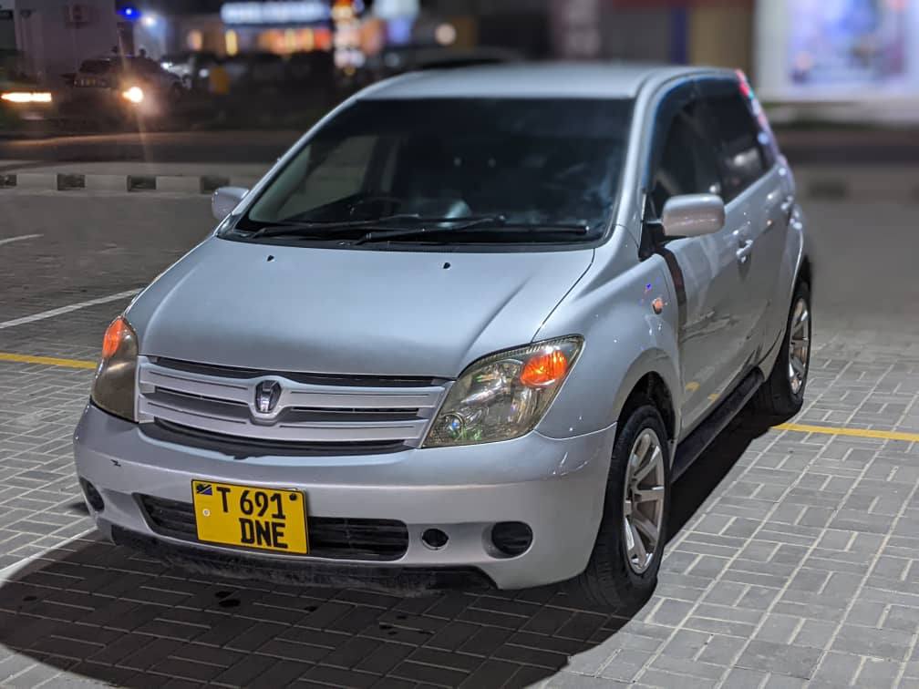 A picture of TOYOTA IST DNE YEAR 2002 ENGINE CODE 1NZ ENGINE 1490cc