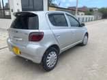 A picture of Vitz Old Model Bei Million 5 2 Piga Simu 0778067106