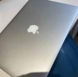 A picture of Macbook pro Retina 2015 Core i5