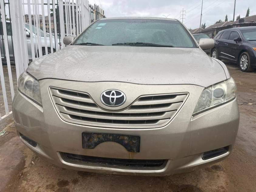 A picture of 2008 Toyota Camry 2008 Sedan