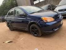 A picture of Toyota Echo 04