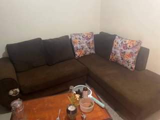 A picture of Slightly used household properties on sale