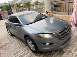 A picture of This is massive clean Honda crosstour 2010 model full option