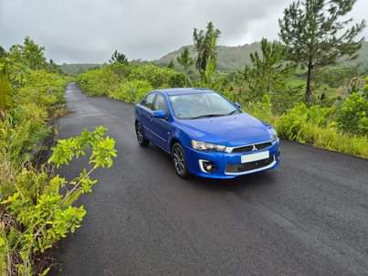 mitsubishi lancer