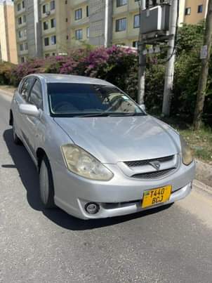 A picture of Toyota caldina Full Ac Rimsports Engine 1Zz Cc 1700 Bei