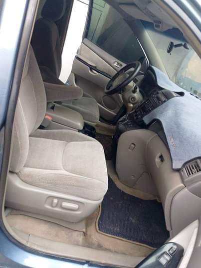 A picture of 2005 Toyota Sienna 84649