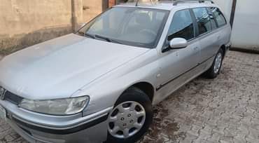 A picture of Peugeot 406
