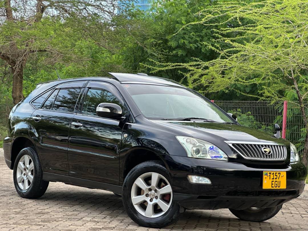 A picture of TOYOTA HARRIER