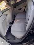 A picture of Hyundai accent 2005