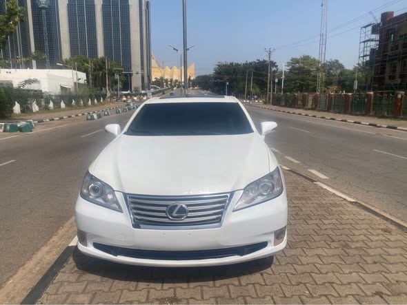 A picture of SUPER CLEAN DEAL 2012 LEXUS ES350 TOKS 08067097135 CBD ABUJA