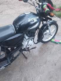 A picture of Boxer cc 125 inauzwa full document bei 950 000 maongezi