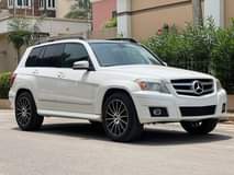 A picture of 2010 glk neatly used duty available N6 7m settlement 100k