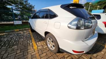 A picture of 2007 Toyota Kawundo Harrier
